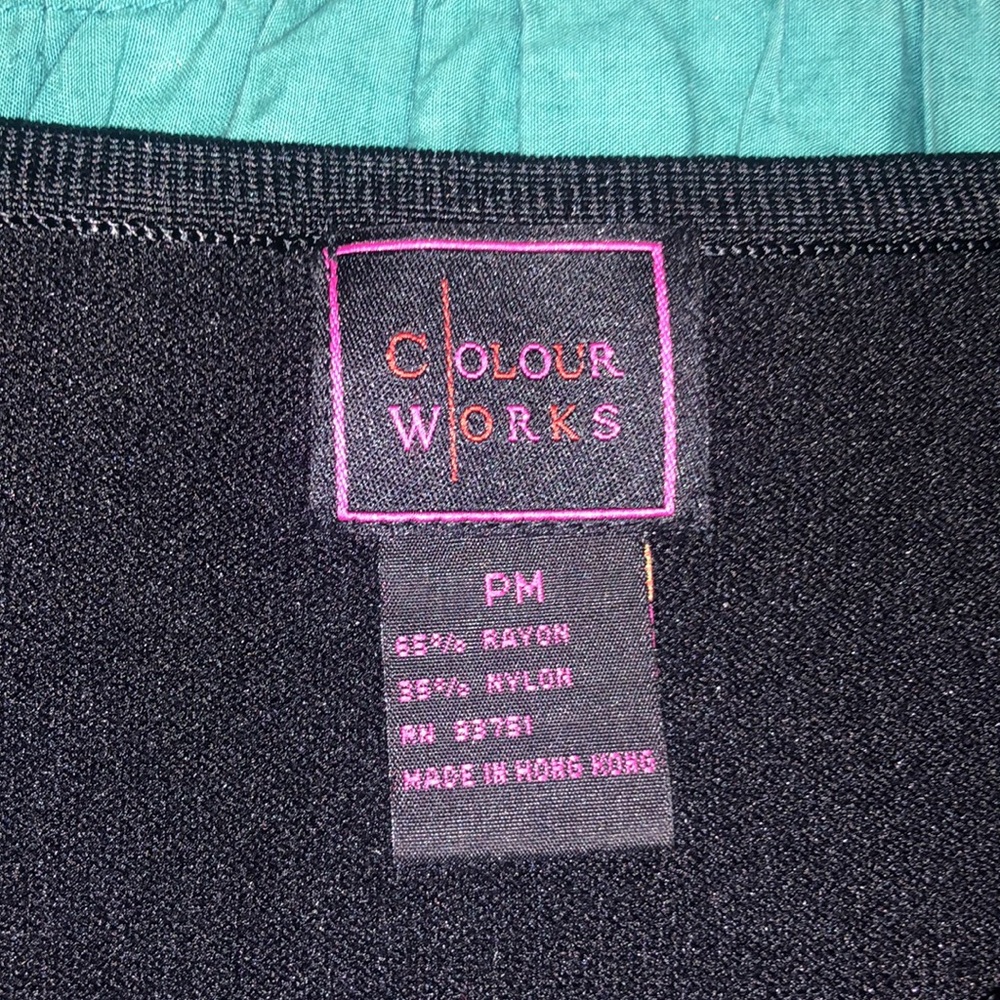Colour Works Sweater Size Petite M - Picture 2 of 6